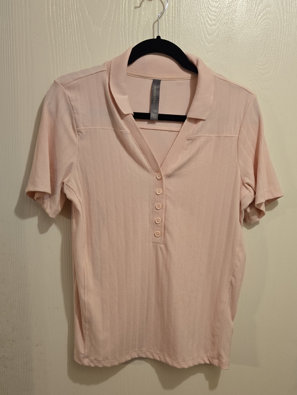 Mondetta Light Pink Short Sleeve Polo Button Knit Top. L37